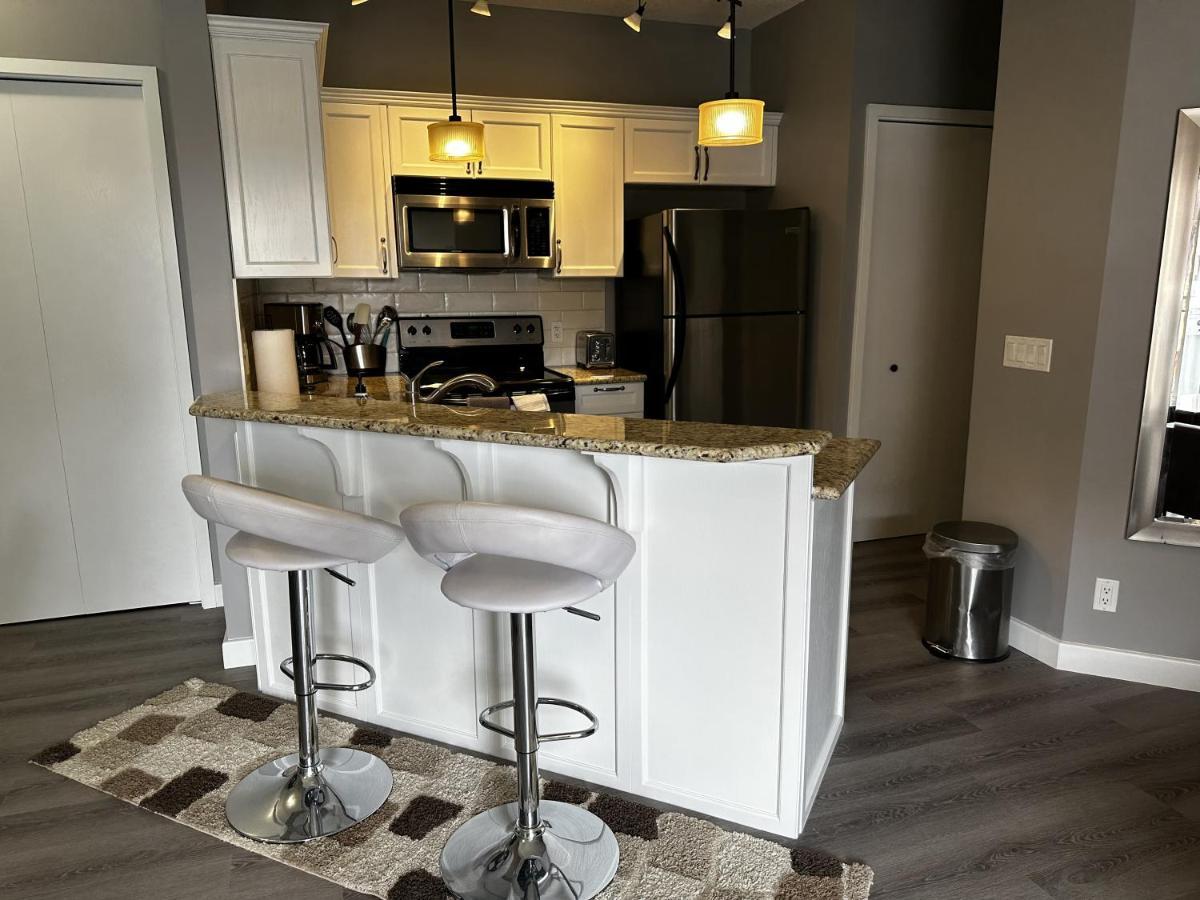 Luxury Two Queen Beds Condo - Grande Rockies Resort Indoor Parking Pool Hot Tub Gym 캔모어 외부 사진
